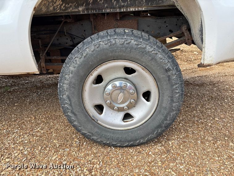image for item FB3401 2009 Ford F250 Super Duty pickup truck