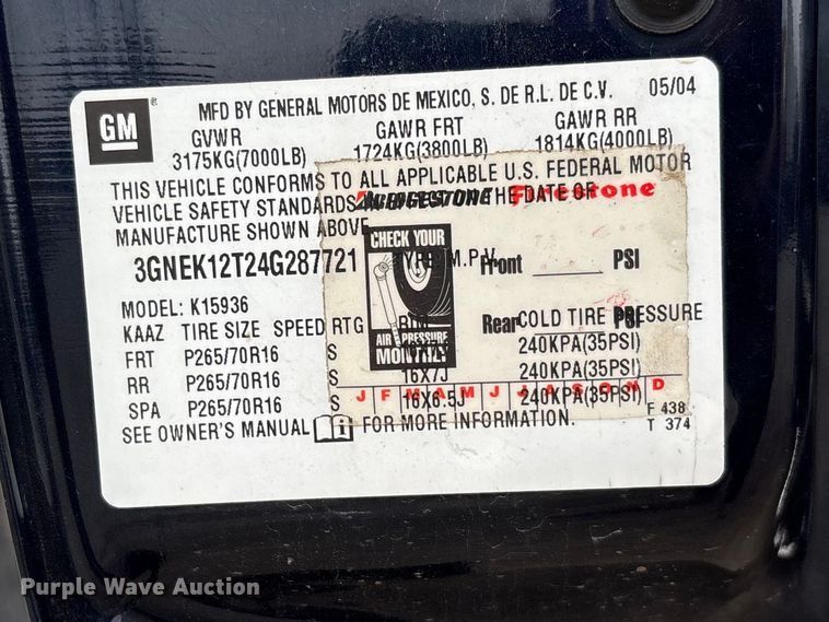 image for item FB3413 2004 Chevrolet Avalanche Crew Cab pickup truck
