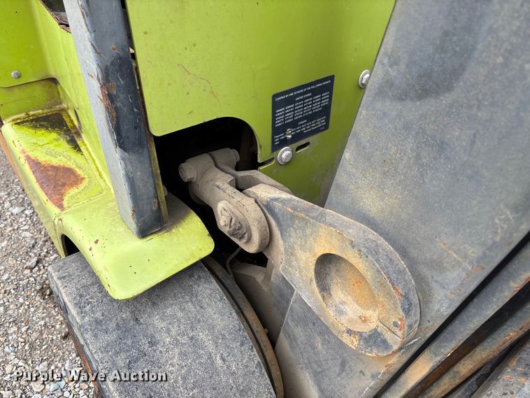 image for item FB3417 Clark ECG32 forklift