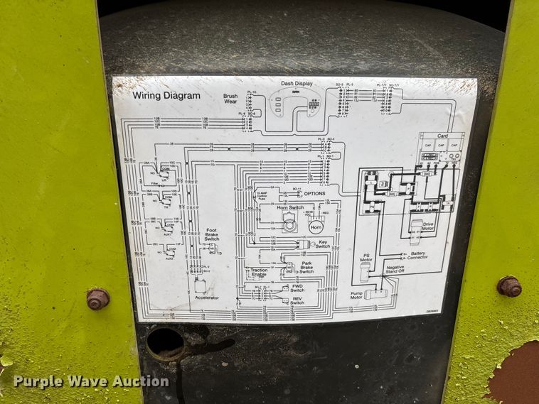 image for item FB3417 Clark ECG32 forklift
