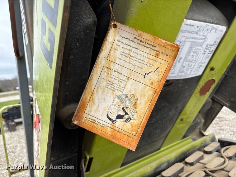 image for item FB3417 Clark ECG32 forklift
