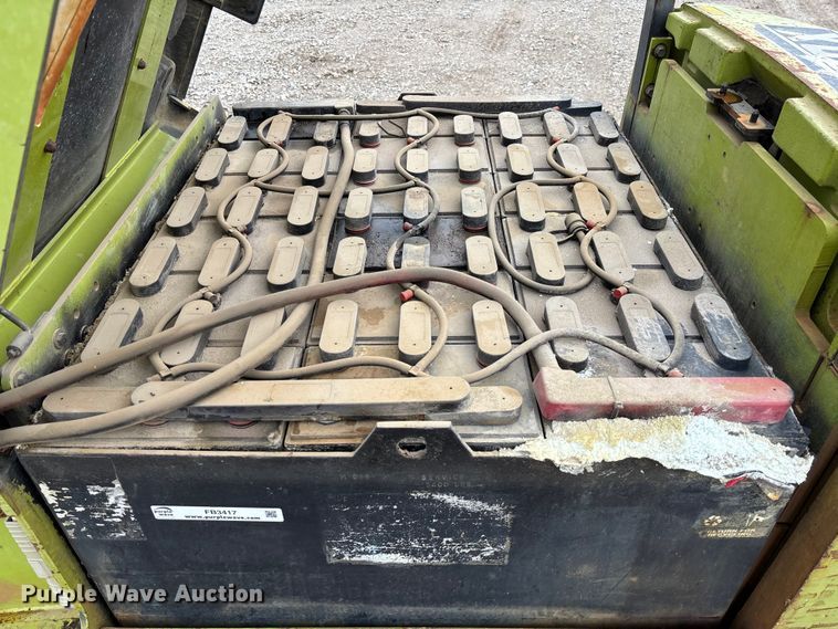 image for item FB3417 Clark ECG32 forklift