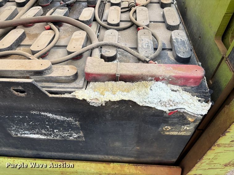 image for item FB3417 Clark ECG32 forklift