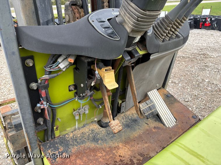image for item FB3417 Clark ECG32 forklift