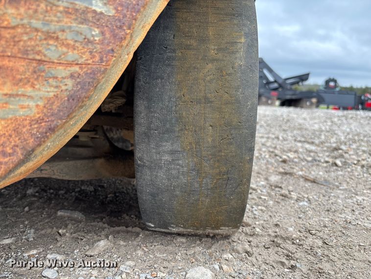 image for item FB3417 Clark ECG32 forklift