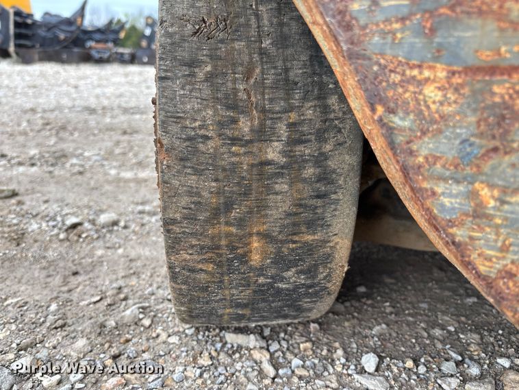 image for item FB3417 Clark ECG32 forklift