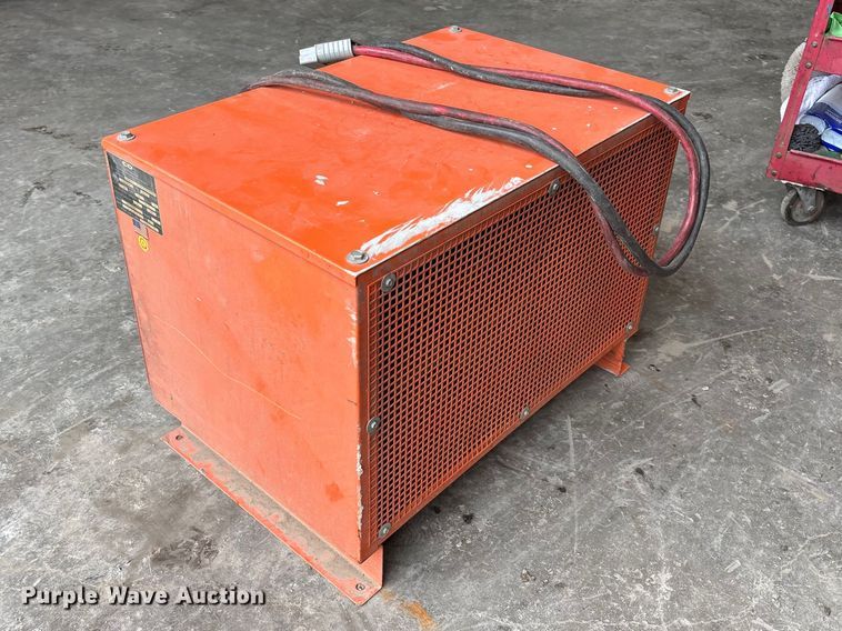 image for item FB3417 Clark ECG32 forklift