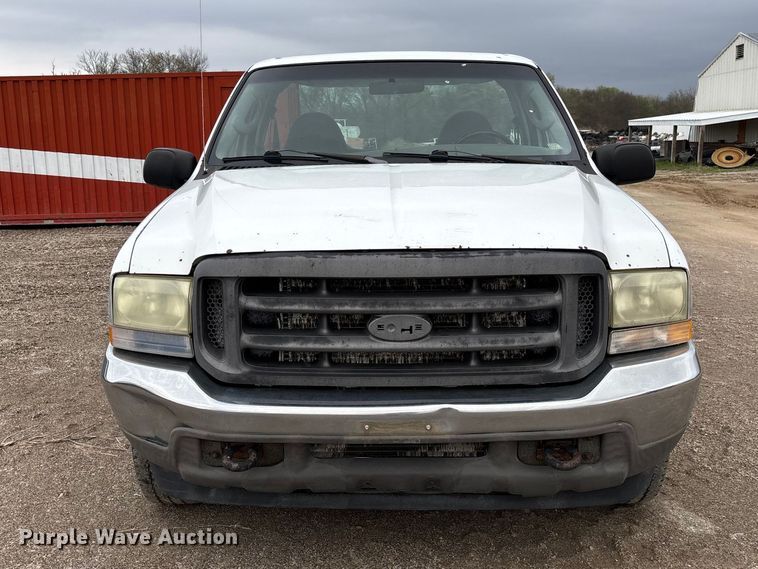 image for item FB3434 2004 Ford F250 Super Duty pickup truck