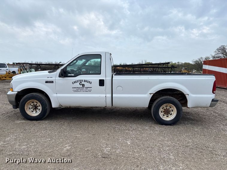 image for item FB3434 2004 Ford F250 Super Duty pickup truck