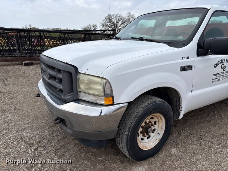 image for item FB3434 2004 Ford F250 Super Duty pickup truck