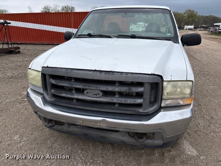image for item FB3434 2004 Ford F250 Super Duty pickup truck