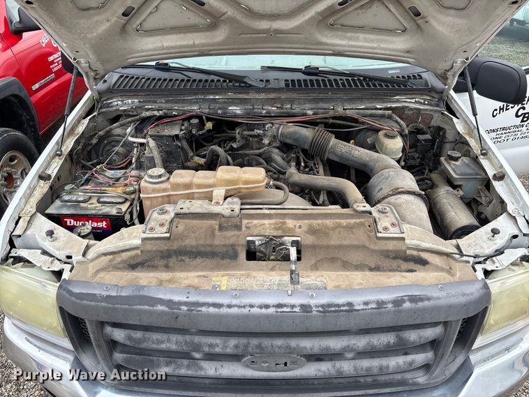 image for item FB3434 2004 Ford F250 Super Duty pickup truck