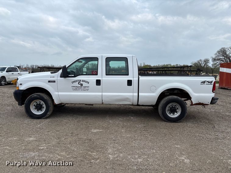 image for item FB3435 2002 Ford F250 Super Duty Crew Cab pickup truck