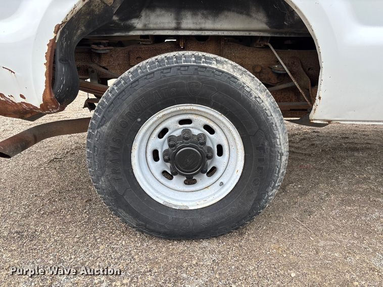 image for item FB3435 2002 Ford F250 Super Duty Crew Cab pickup truck