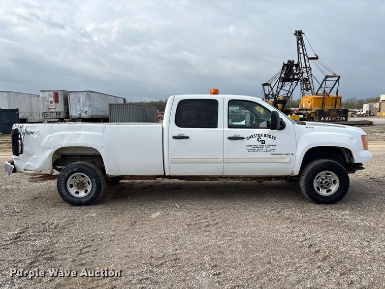 image for item FB3436 2008 GMC Sierra 3500HD Crew Cab pickup truck