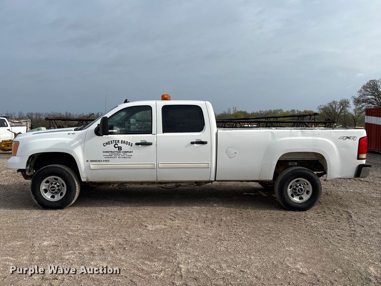 image for item FB3436 2008 GMC Sierra 3500HD Crew Cab pickup truck