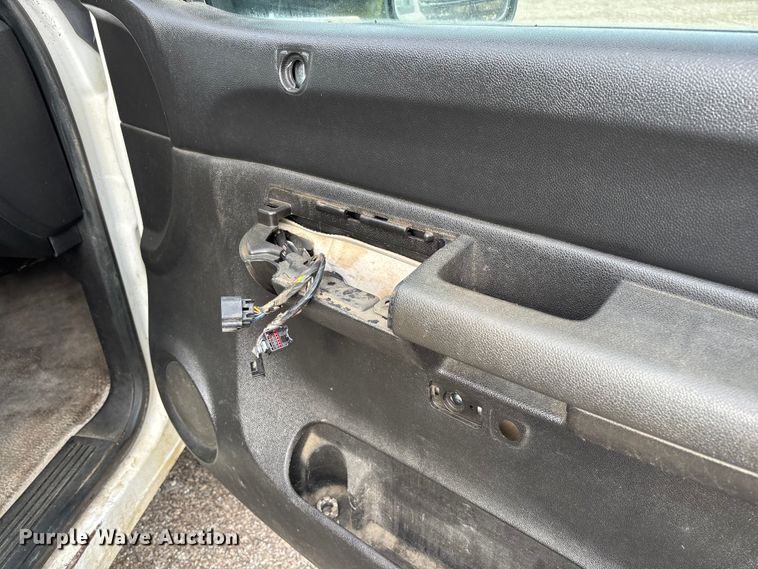 image for item FB3436 2008 GMC Sierra 3500HD Crew Cab pickup truck