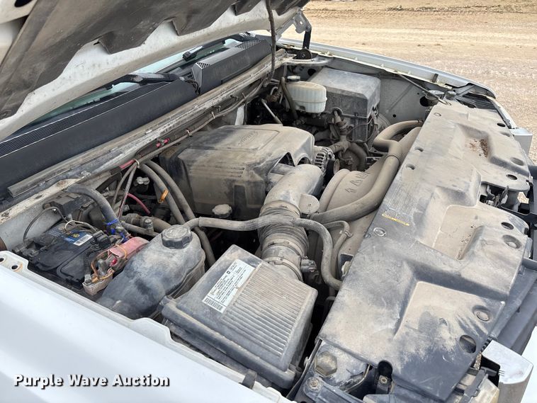 image for item FB3436 2008 GMC Sierra 3500HD Crew Cab pickup truck