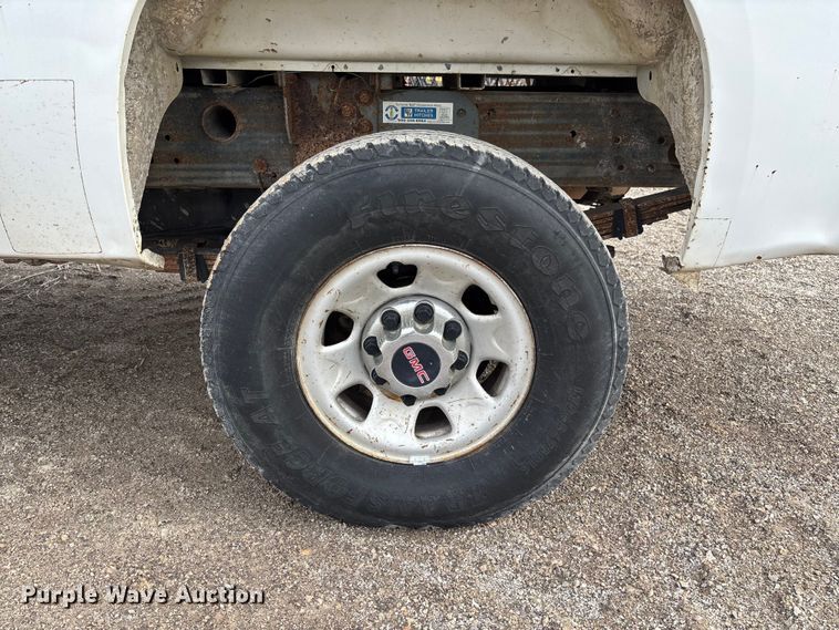 image for item FB3436 2008 GMC Sierra 3500HD Crew Cab pickup truck