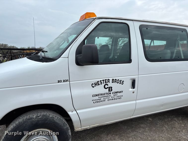 image for item FB3437 2006 Ford E350 van