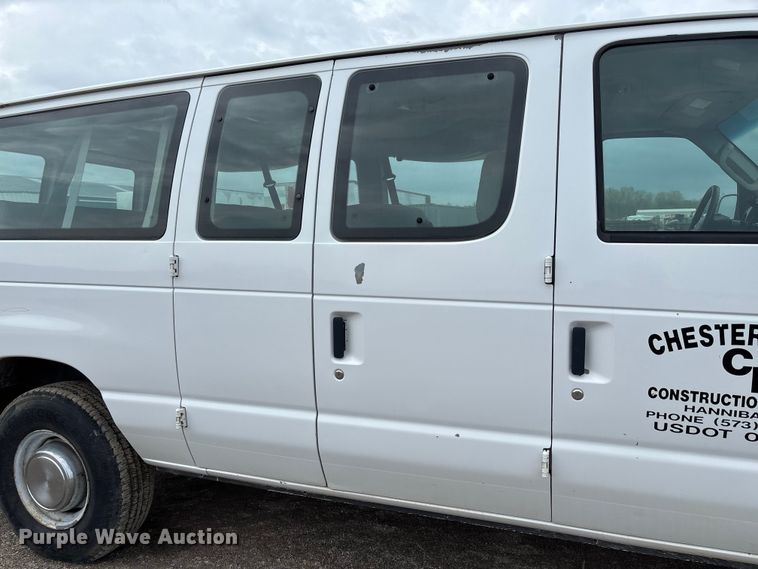 image for item FB3437 2006 Ford E350 van