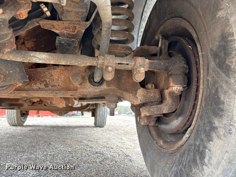 image for item FB3437 2006 Ford E350 van