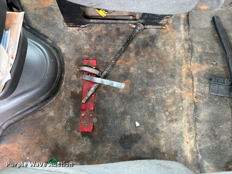 image for item FB3437 2006 Ford E350 van