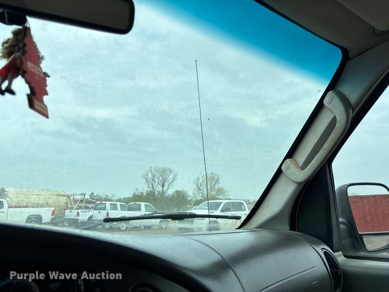 image for item FB3437 2006 Ford E350 van