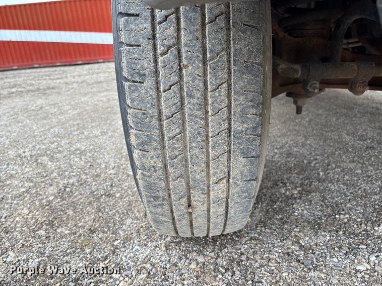 image for item FB3437 2006 Ford E350 van