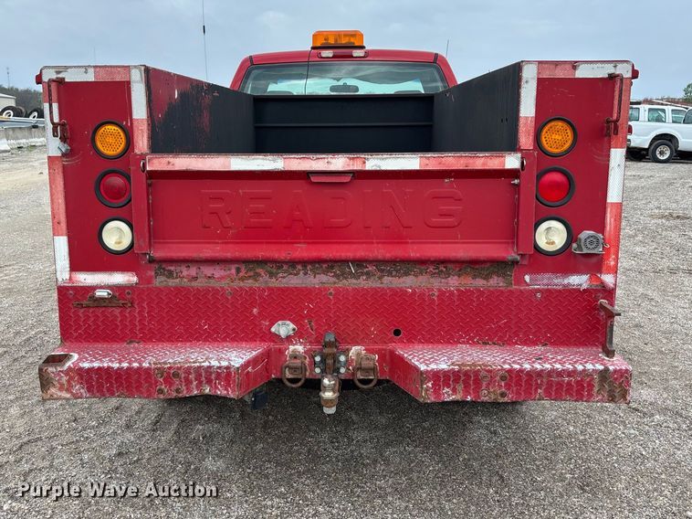 image for item FB3438 2003 GMC Sierra 2500HD utility bed pickup truck