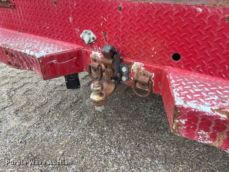 image for item FB3438 2003 GMC Sierra 2500HD utility bed pickup truck