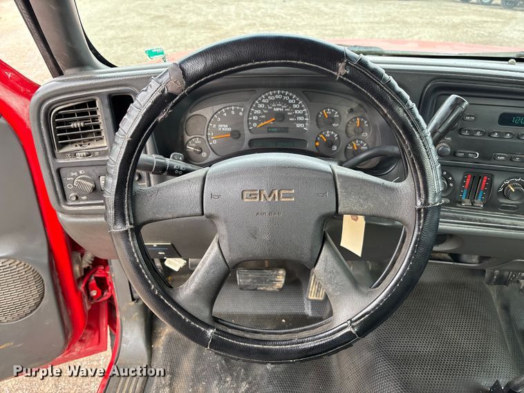 image for item FB3438 2003 GMC Sierra 2500HD utility bed pickup truck