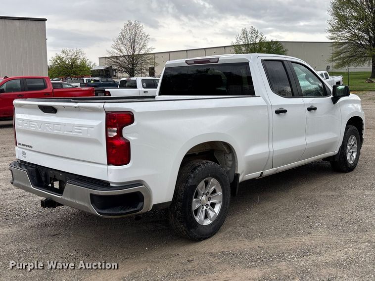 image for item FB3445 2019 Chevrolet Silverado 1500 Ext. Cab pickup truck