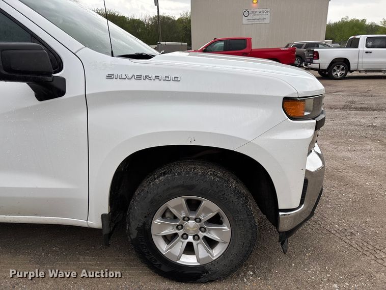 image for item FB3445 2019 Chevrolet Silverado 1500 Ext. Cab pickup truck