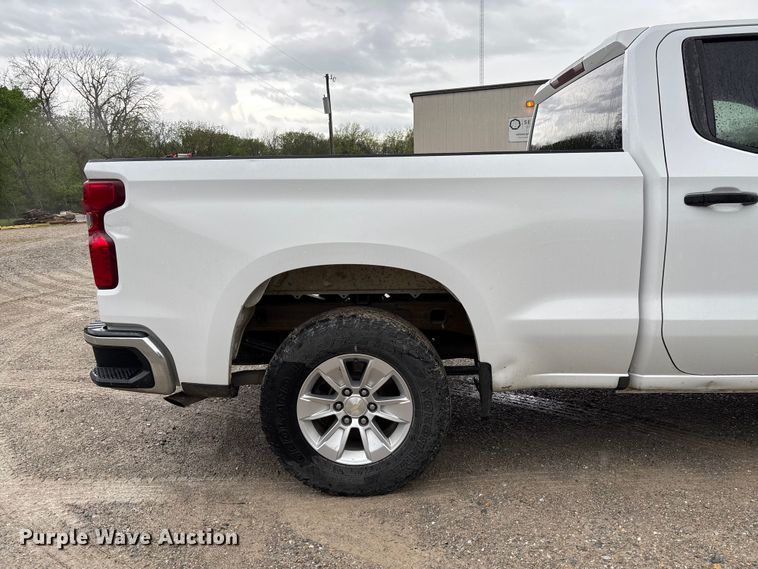 image for item FB3445 2019 Chevrolet Silverado 1500 Ext. Cab pickup truck