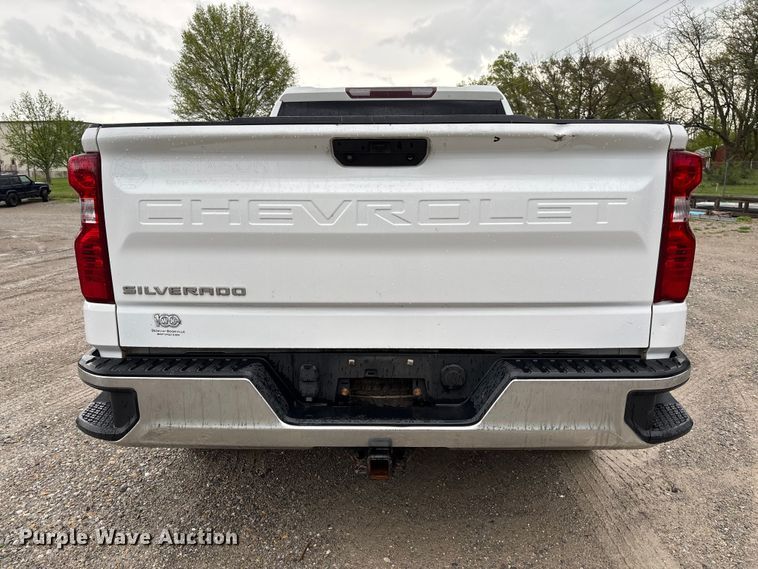 image for item FB3445 2019 Chevrolet Silverado 1500 Ext. Cab pickup truck