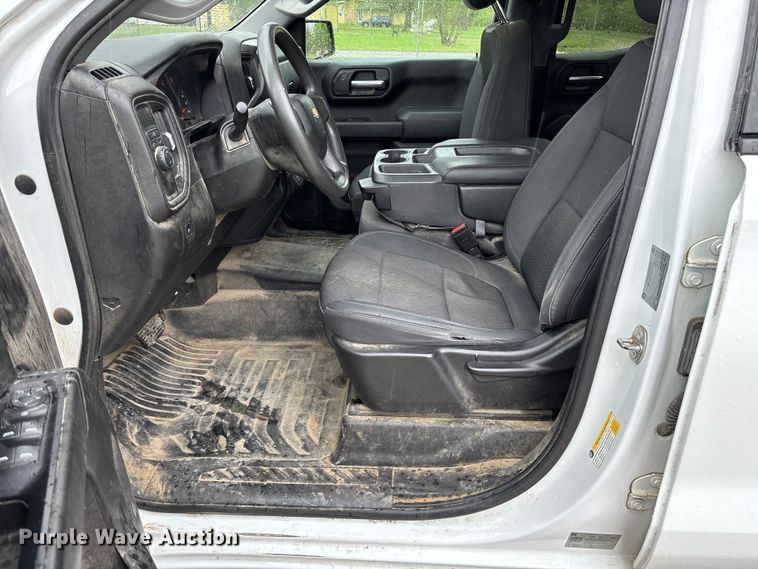 image for item FB3445 2019 Chevrolet Silverado 1500 Ext. Cab pickup truck