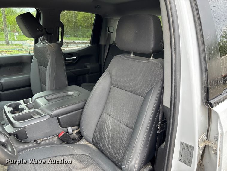 image for item FB3445 2019 Chevrolet Silverado 1500 Ext. Cab pickup truck