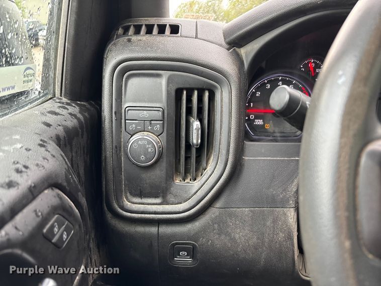 image for item FB3445 2019 Chevrolet Silverado 1500 Ext. Cab pickup truck