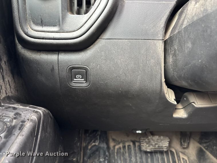 image for item FB3445 2019 Chevrolet Silverado 1500 Ext. Cab pickup truck