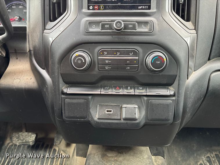 image for item FB3445 2019 Chevrolet Silverado 1500 Ext. Cab pickup truck