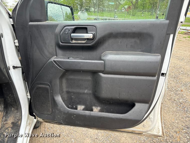 image for item FB3445 2019 Chevrolet Silverado 1500 Ext. Cab pickup truck