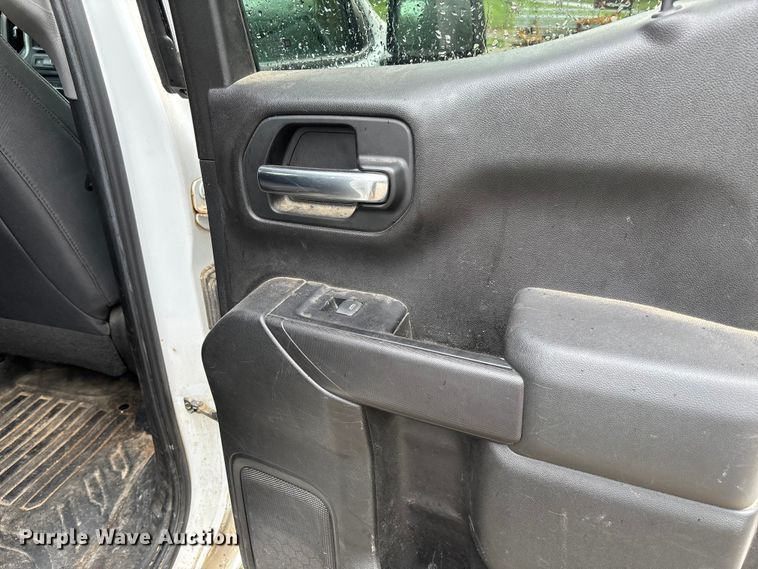 image for item FB3445 2019 Chevrolet Silverado 1500 Ext. Cab pickup truck