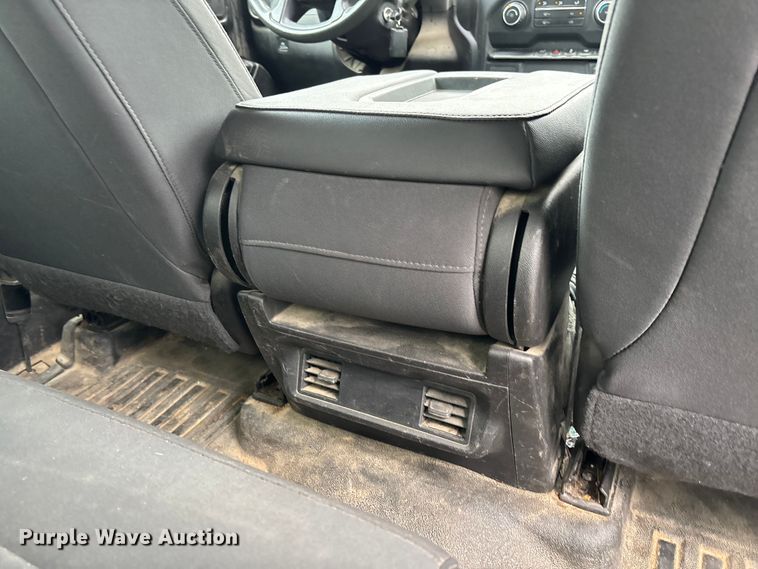 image for item FB3445 2019 Chevrolet Silverado 1500 Ext. Cab pickup truck