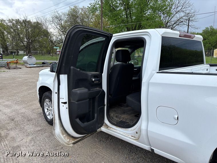 image for item FB3445 2019 Chevrolet Silverado 1500 Ext. Cab pickup truck