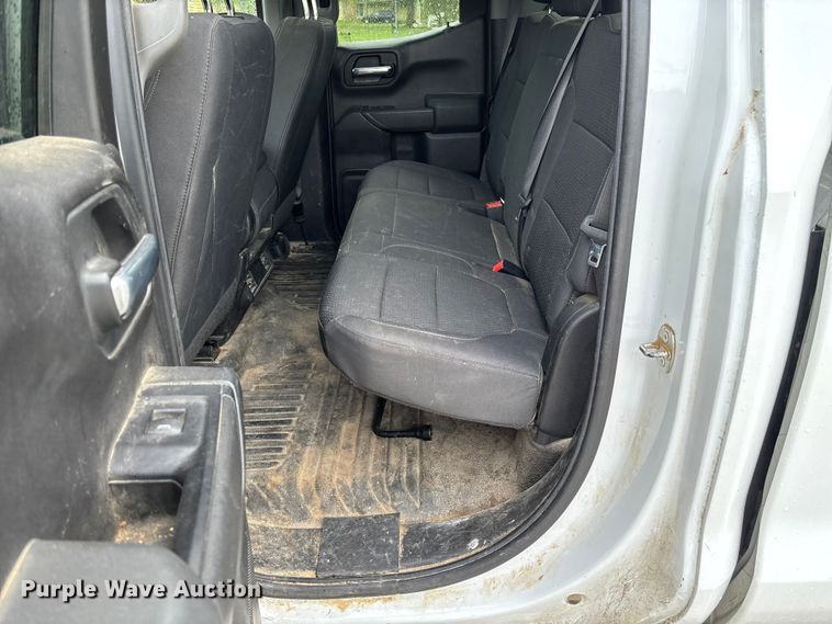 image for item FB3445 2019 Chevrolet Silverado 1500 Ext. Cab pickup truck