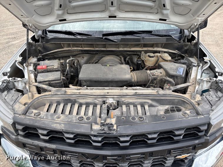 image for item FB3445 2019 Chevrolet Silverado 1500 Ext. Cab pickup truck