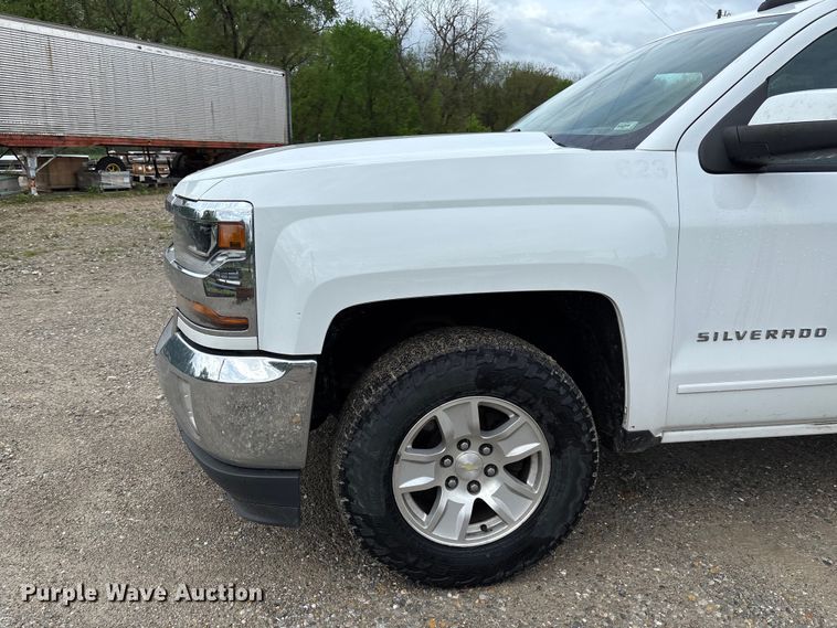 image for item FB3446 2018 Chevrolet Silverado 1500 Ext. Cab pickup truck