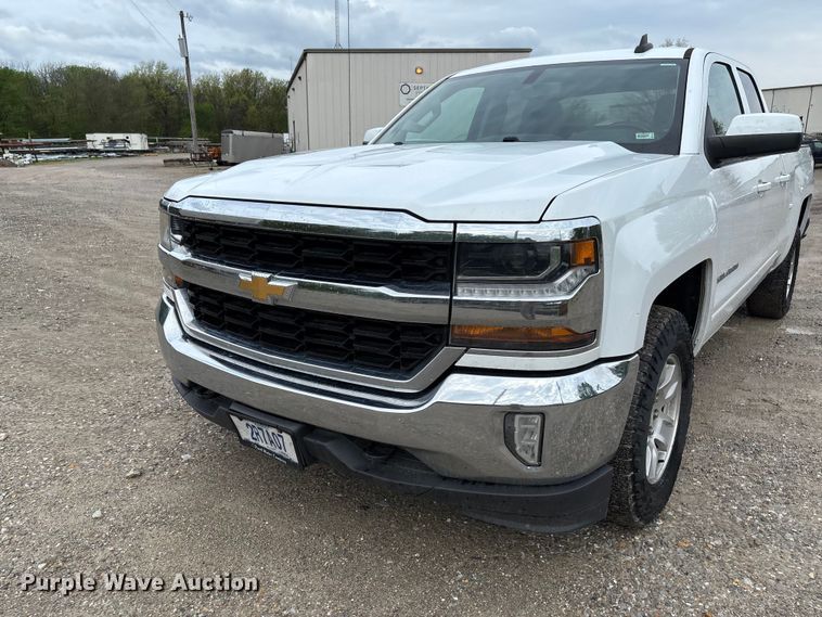 image for item FB3446 2018 Chevrolet Silverado 1500 Ext. Cab pickup truck