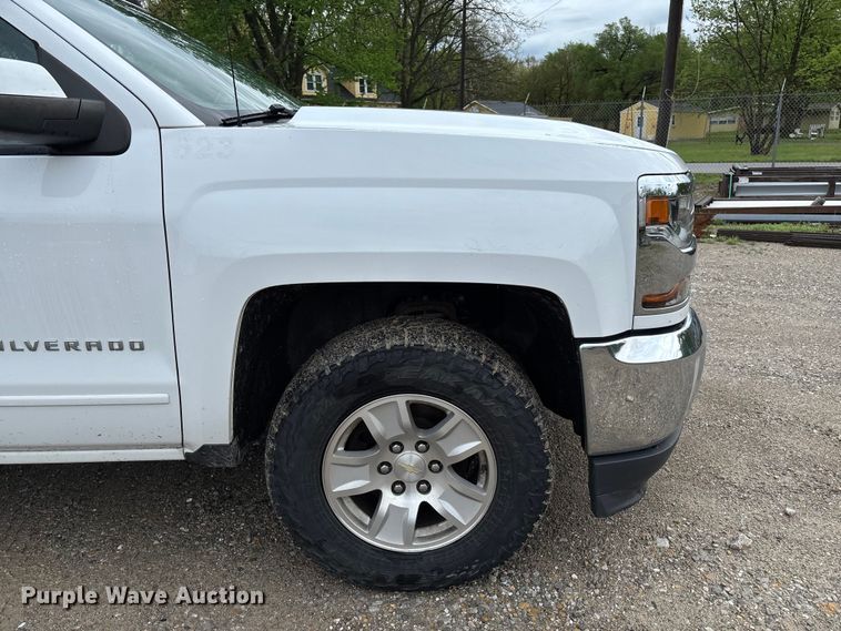 image for item FB3446 2018 Chevrolet Silverado 1500 Ext. Cab pickup truck